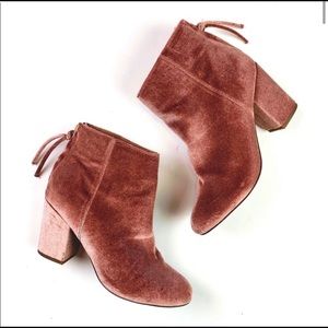 STEVE MADDEN CYNTHIA ANKLE BOOTS